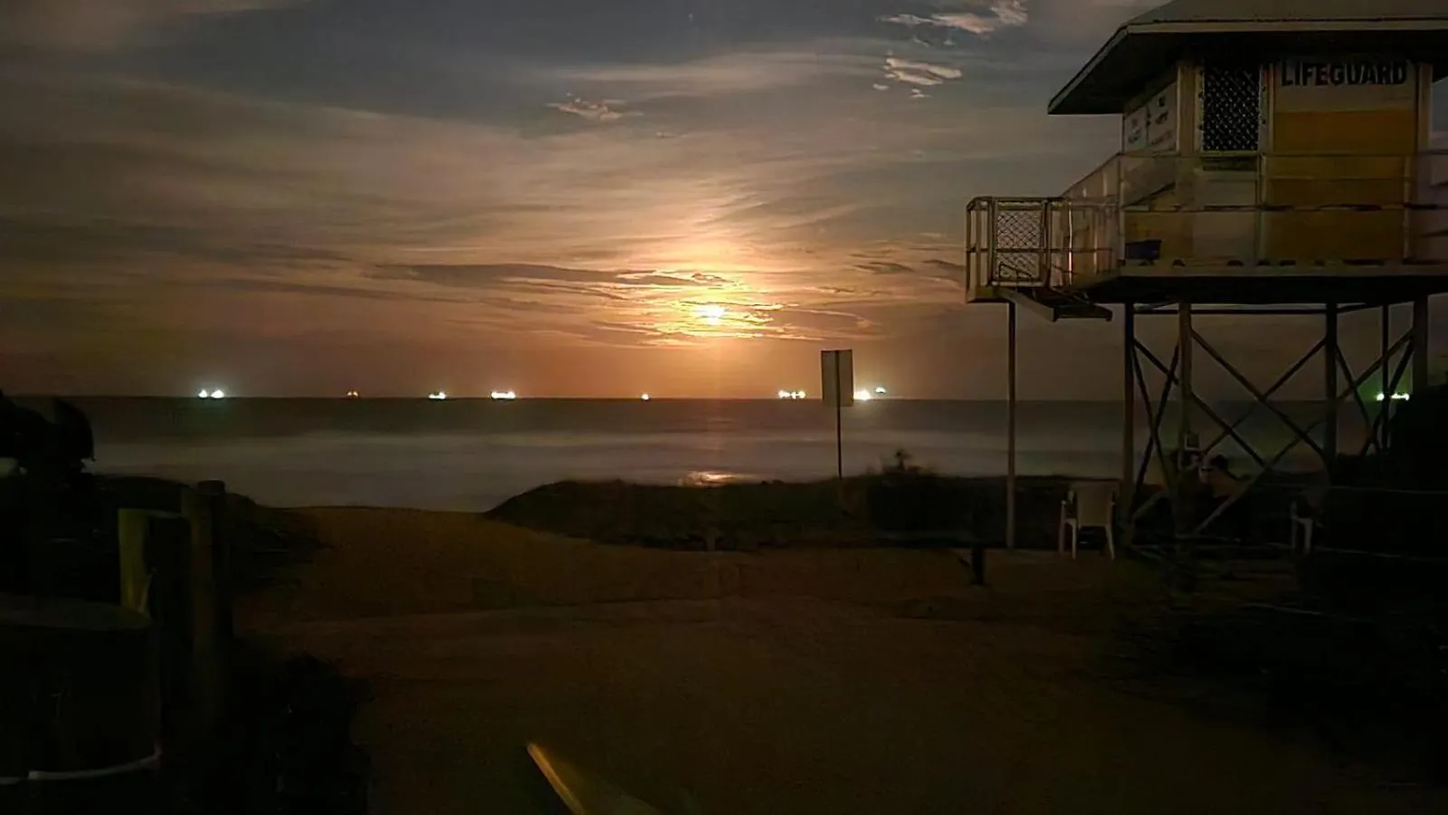 Azzure Escape Apartment Kawana Waters